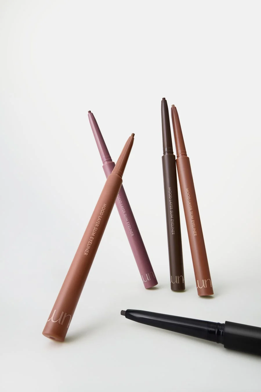 アイライナー,コスメ,メイクアップ,美容,化粧品,スリムアイライナー,ブラウン,ピンク,ブラック,製品写真