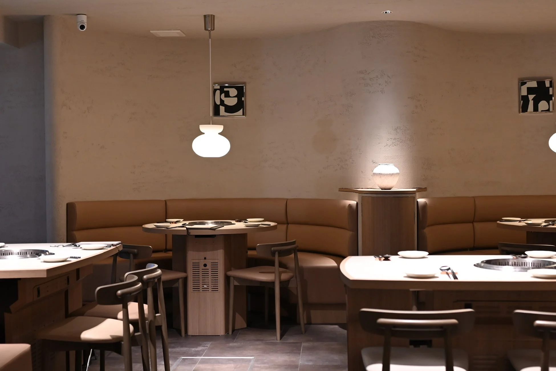 モダンなレストランの内装