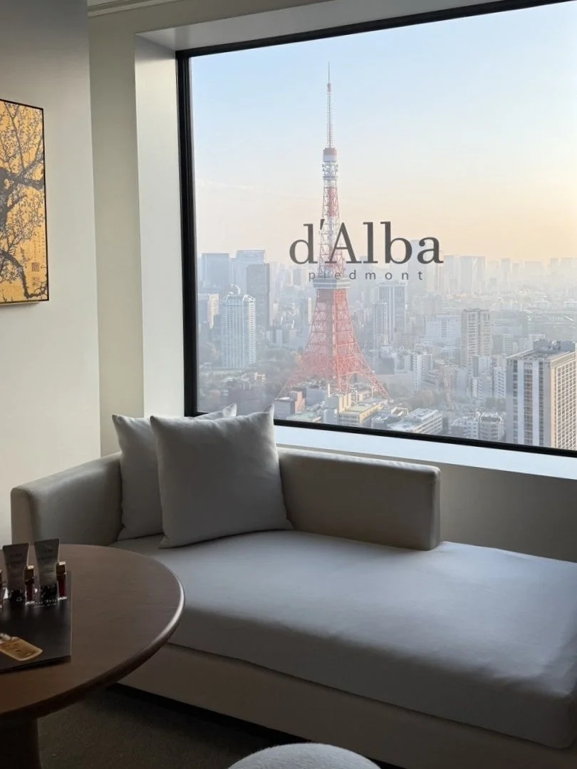 東京タワーを望むホテルの部屋