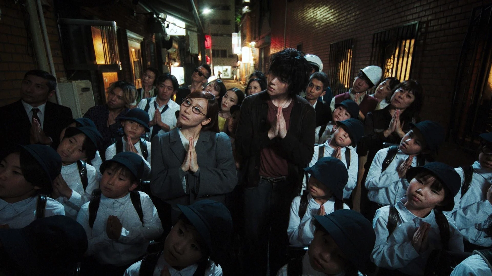 ZICOと幾田りら「DUET」Music Videoより