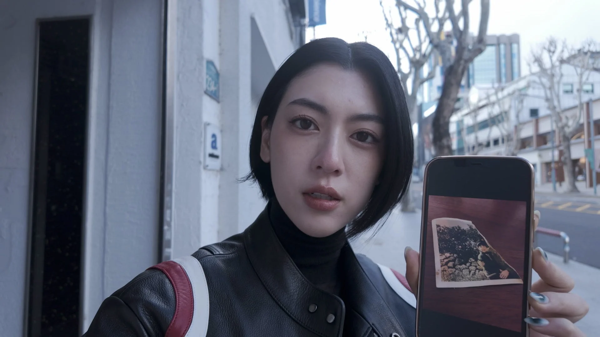 三吉彩花の歩き方in韓国2