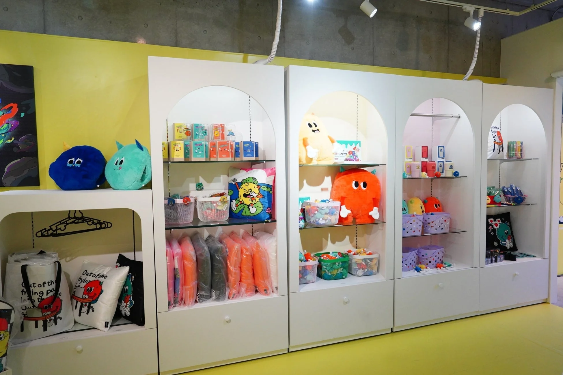 カラフルなmellowbeanグッズ