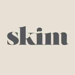 「skin」と書かれたシンプルなロゴ画像
