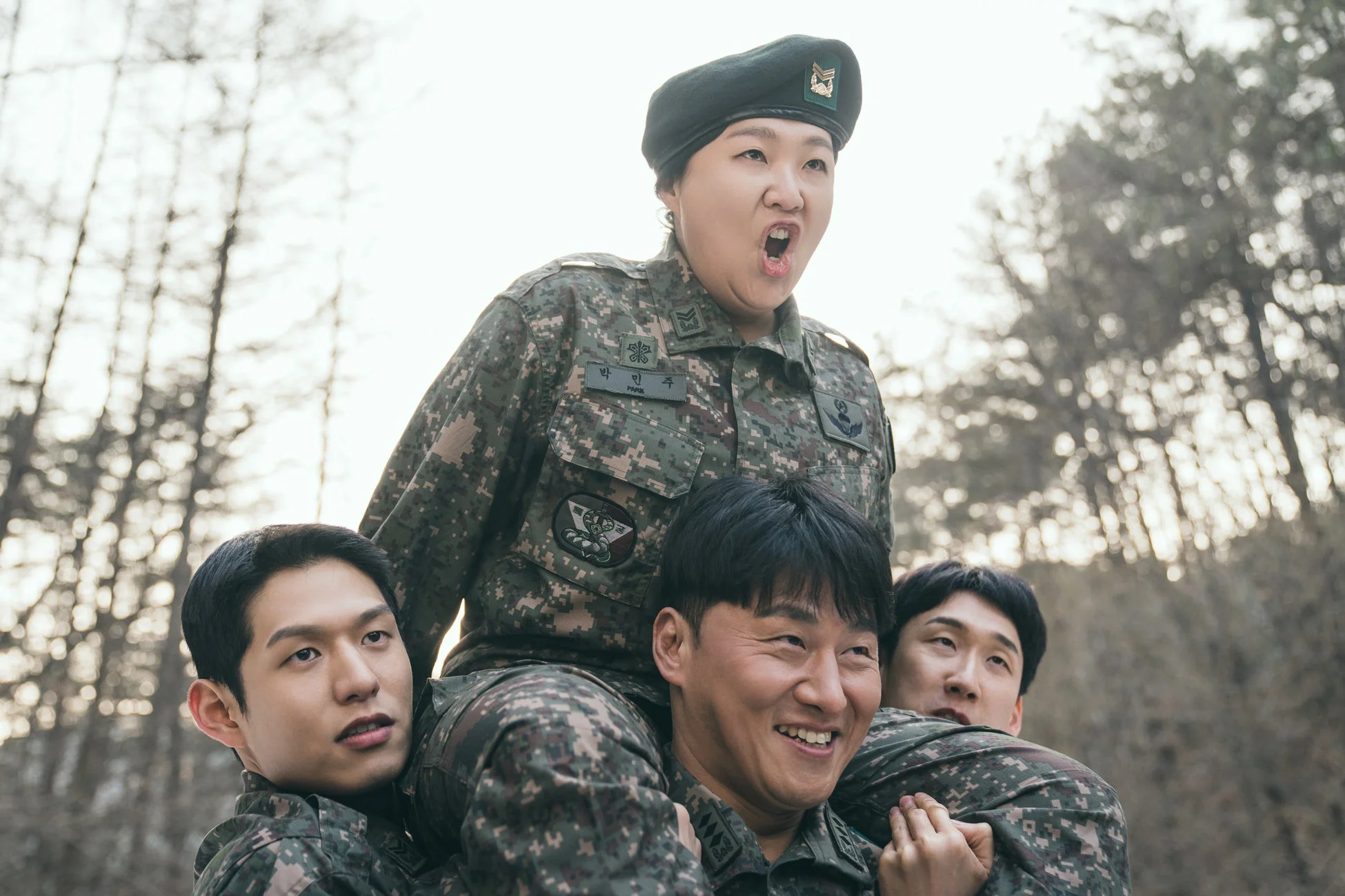 体力訓練中の兵士たち